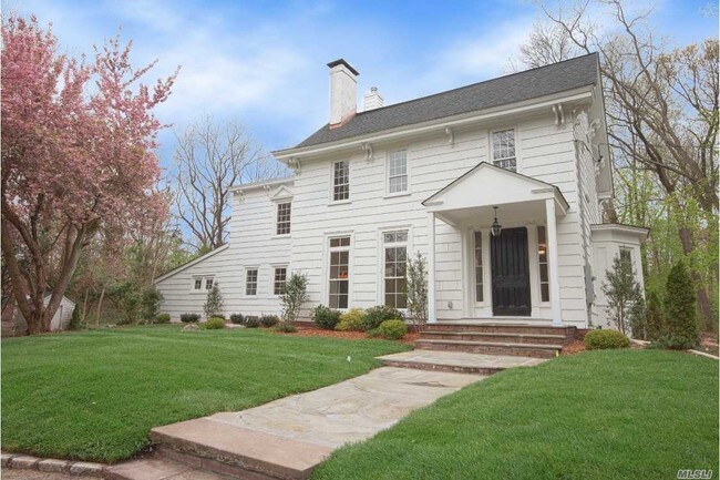 Building Photo - 592 Landing Ave