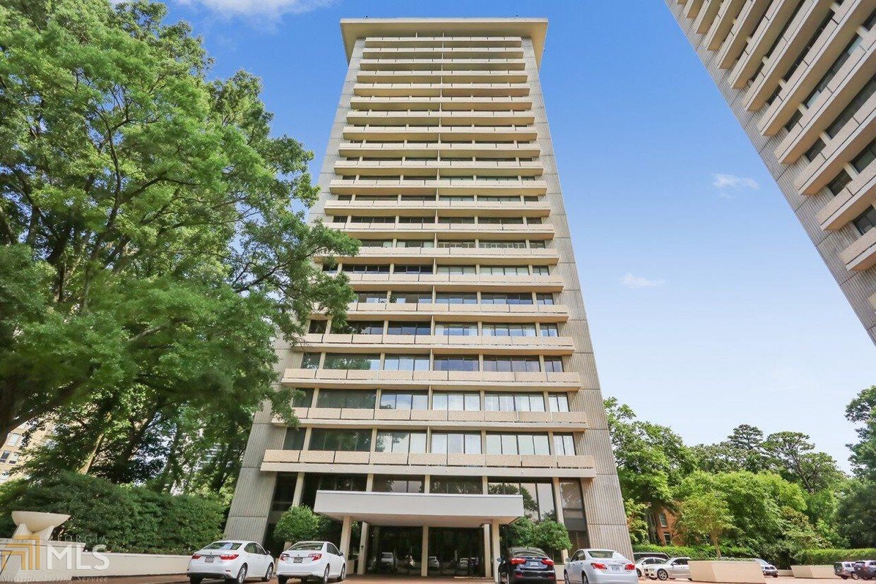 Primary Photo - 2575 Peachtree Rd