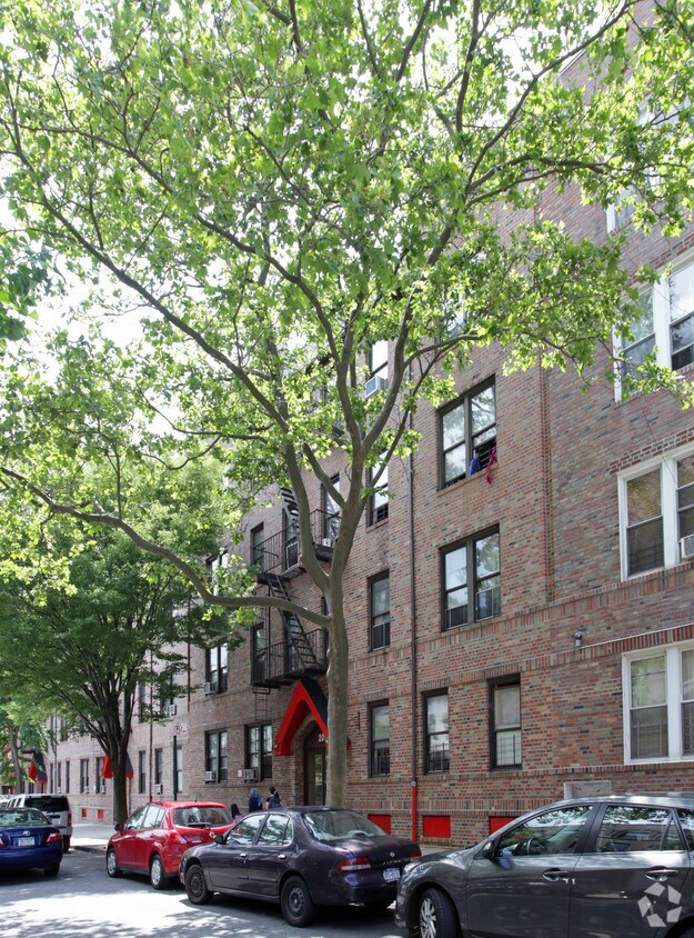 Building Photo - 200 Gelston Ave