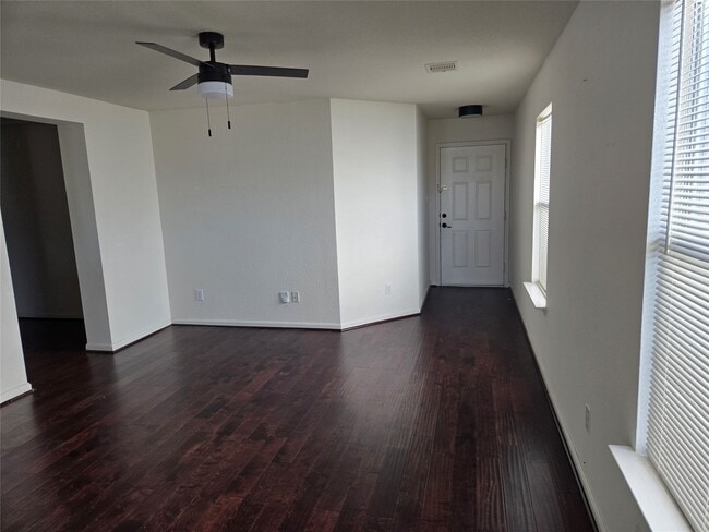 Building Photo - 22014 Orchard Dale Dr