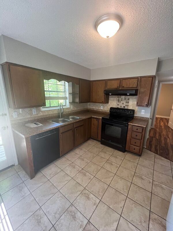 Foto del edificio - 5727 N Morgan Ln