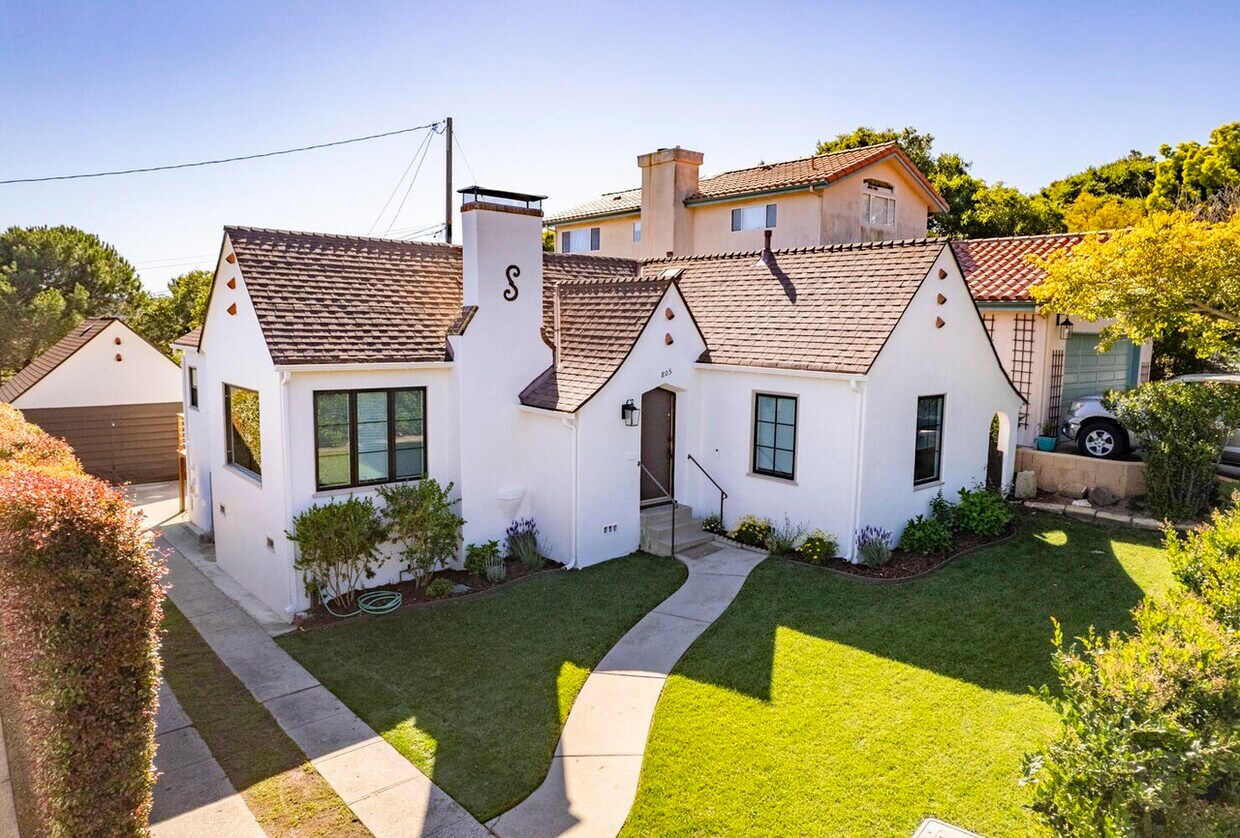 Foto principal - 805 Soledad Ave