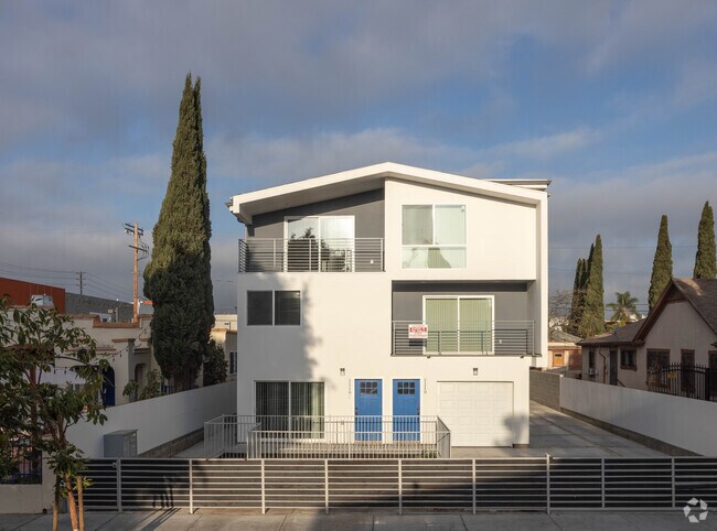 Alternate - 1119 N. Berendo St.