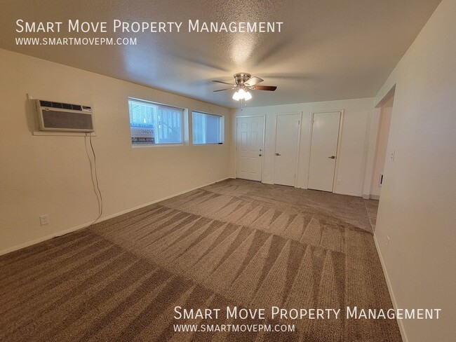 Building Photo - 2561 Targee-