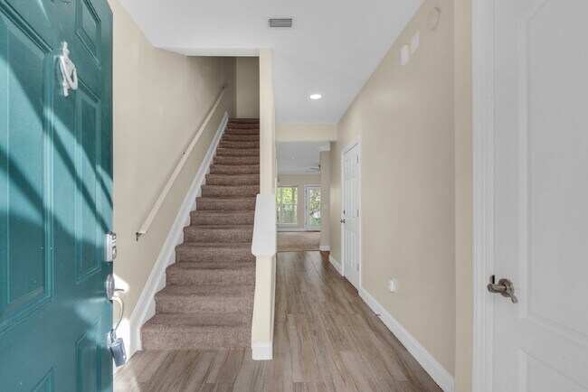 Foto del edificio - "Charming 3-Bedroom Townhouse Oasis in Destin!"