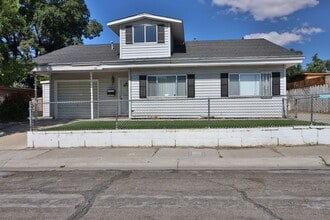 Building Photo - 975 Southworth Dr