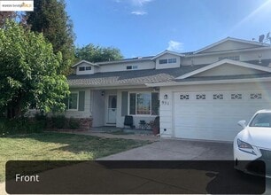 Building Photo - 951 Lexington Pl