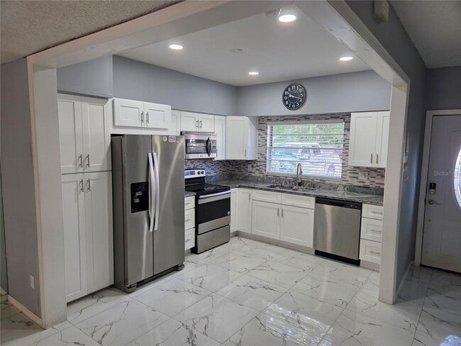 Foto del edificio - 11703 Wesson Cir W