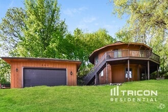Building Photo - 805 Garrison Ct