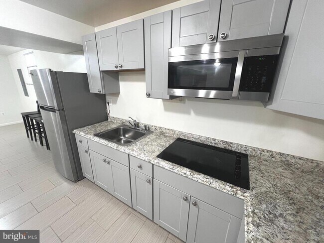 Building Photo - 16032 Imperial Eagle Ct