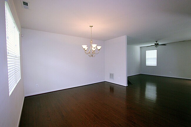 Foto del edificio - 134 Braddock Rd