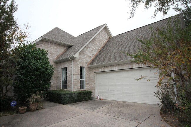 Foto del edificio - 1648 Lakeside Enclave Dr