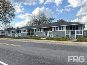 Building Photo - 600 Howell St