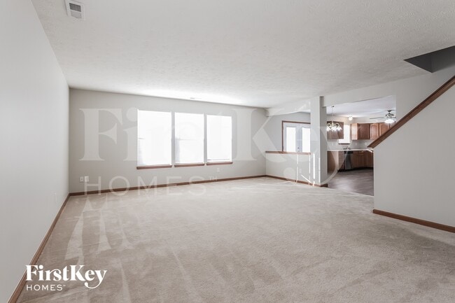 Foto del edificio - 1117 Central Park Blvd N