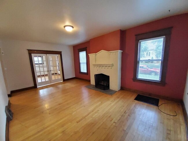 Foto del edificio - 1102 Chicago St