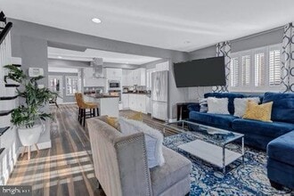 Building Photo - 4909 Fitch Pl NE