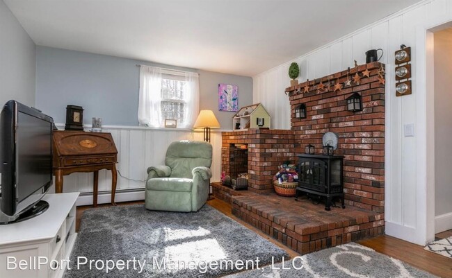 Building Photo - 3 br, 1.5 bath House - 35 Skillin Road
