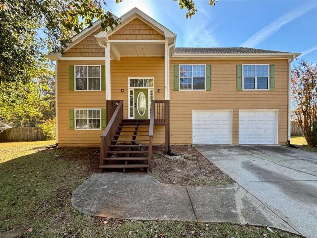 Primary Photo - 275 Thorn Brook Cir