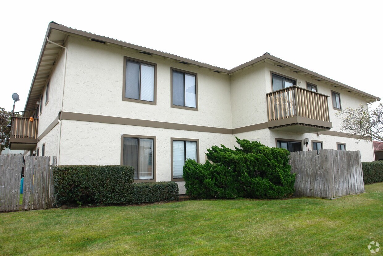 Building Photo - 3128 Bayer St