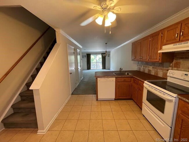 Foto del edificio - 718 Cove Rd