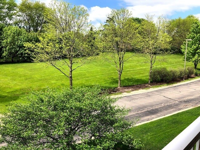 Foto del edificio - 801 N McLean Blvd