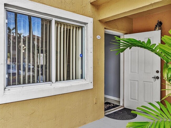 Foto del edificio - 7921 NW 6th St