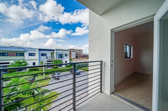 Foto del edificio - 4372 NW 8th Ct