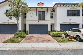 Building Photo - 4719 N Prive Cir