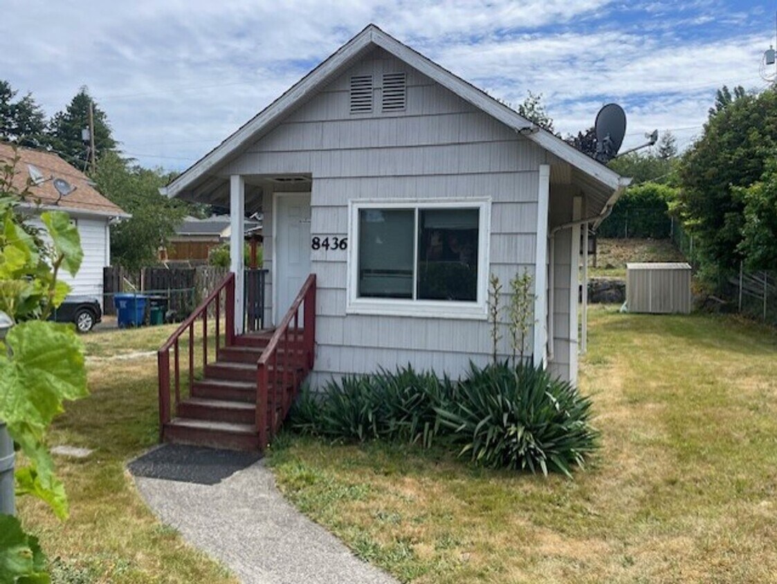 CHARMING 3 BEDROOM IN SEATTLE - CHARMING 3 BEDROOM IN SEATTLE