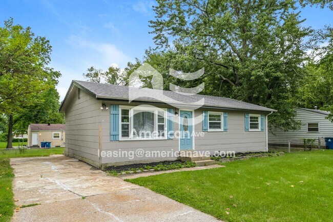 Foto del edificio - 1444 Fairmeadows Ln