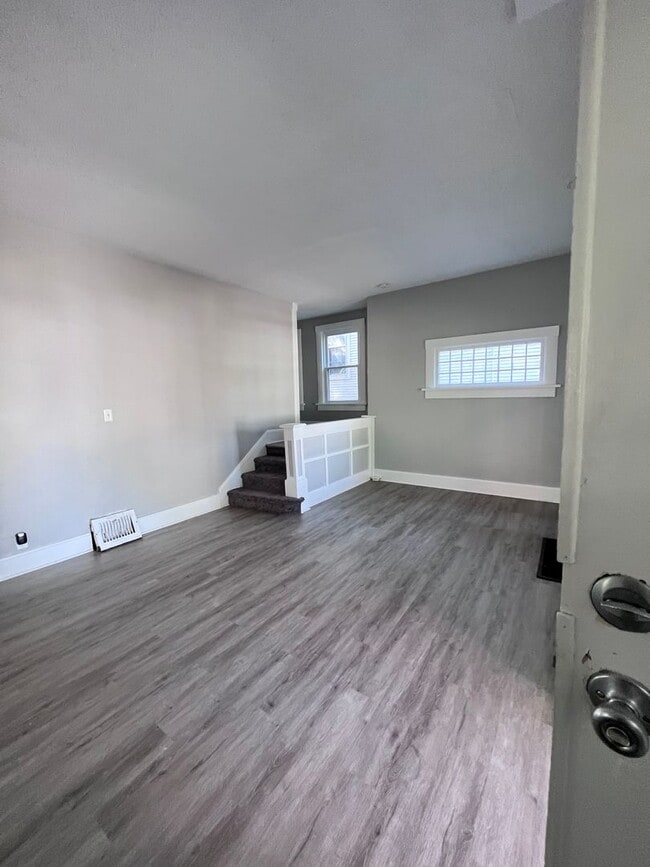 Building Photo - 2610 Jules St. Saint Joseph Mo