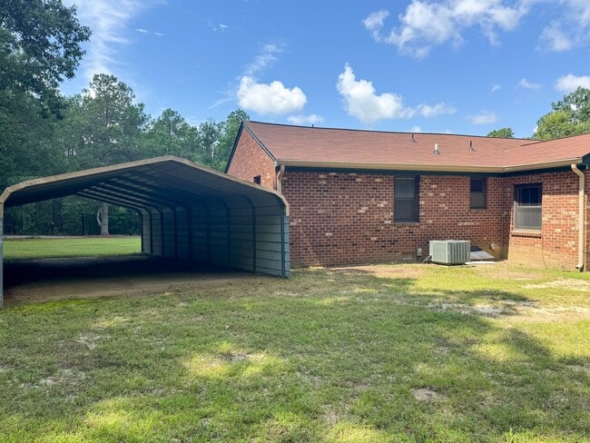 Building Photo - 10200 Graves Rd
