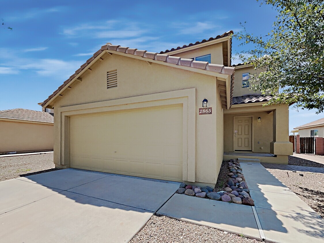 Primary Photo - 2865 N Silver Island Way