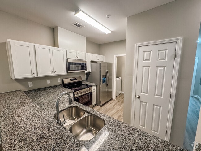 Building Photo - Pine Court Apartments