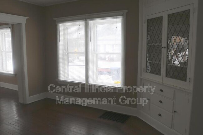 Foto del edificio - 611 W Jefferson St