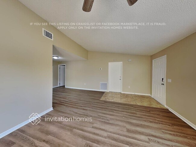 Building Photo - 3856 Stonemont Dr