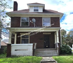 Building Photo - 180 Cedar Ave