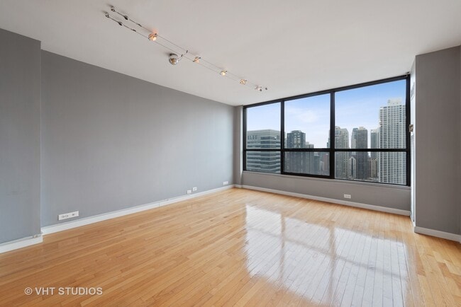 Building Photo - 405 N Wabash Ave