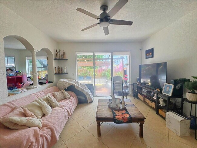 Foto del edificio - 10828 NW 85th Terrace