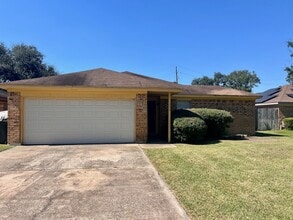 Building Photo - 1650 Shirley Cir