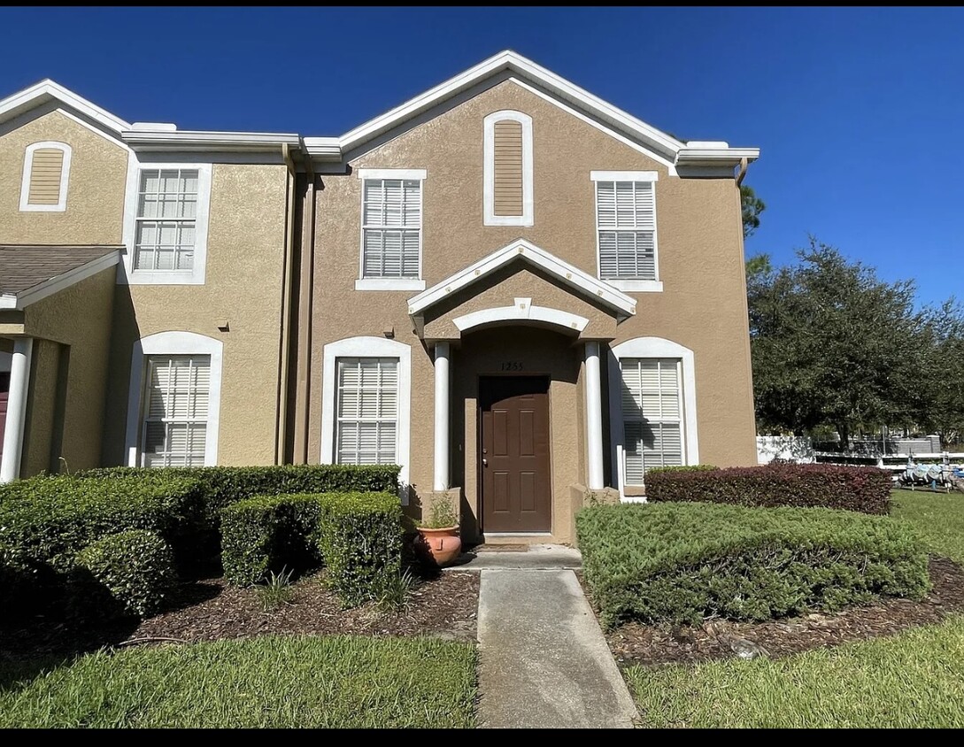 Primary Photo - 1255 Charlesworth Dr