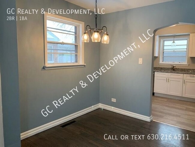 Building Photo - *** SINGLE FAMILY BRICK RANCH / 2 BDRM / A...