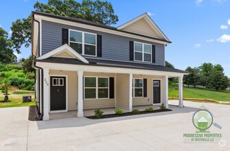 Building Photo - 223 Liberty Dr