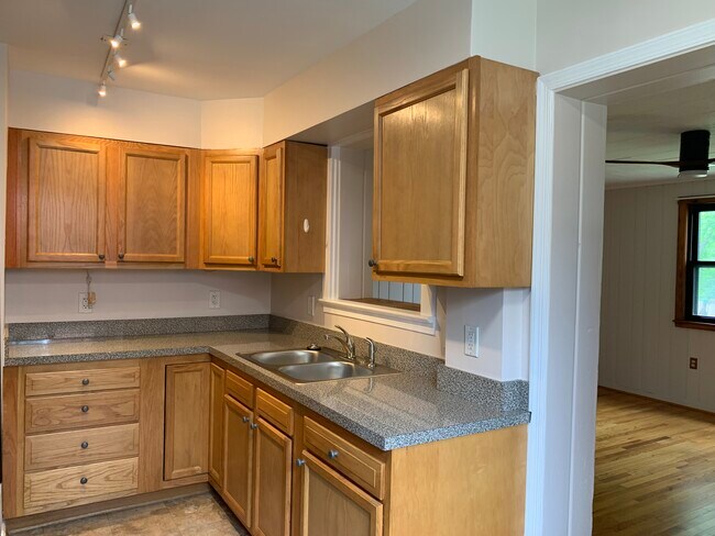 Building Photo - 10302 Duvawn Place