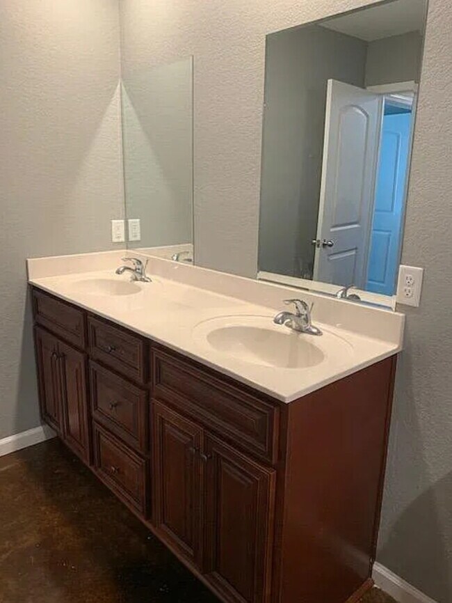 Foto del edificio - Charming 2 Bed, 1 Bath Apartment in Brookland, AR - Don't Miss Out!