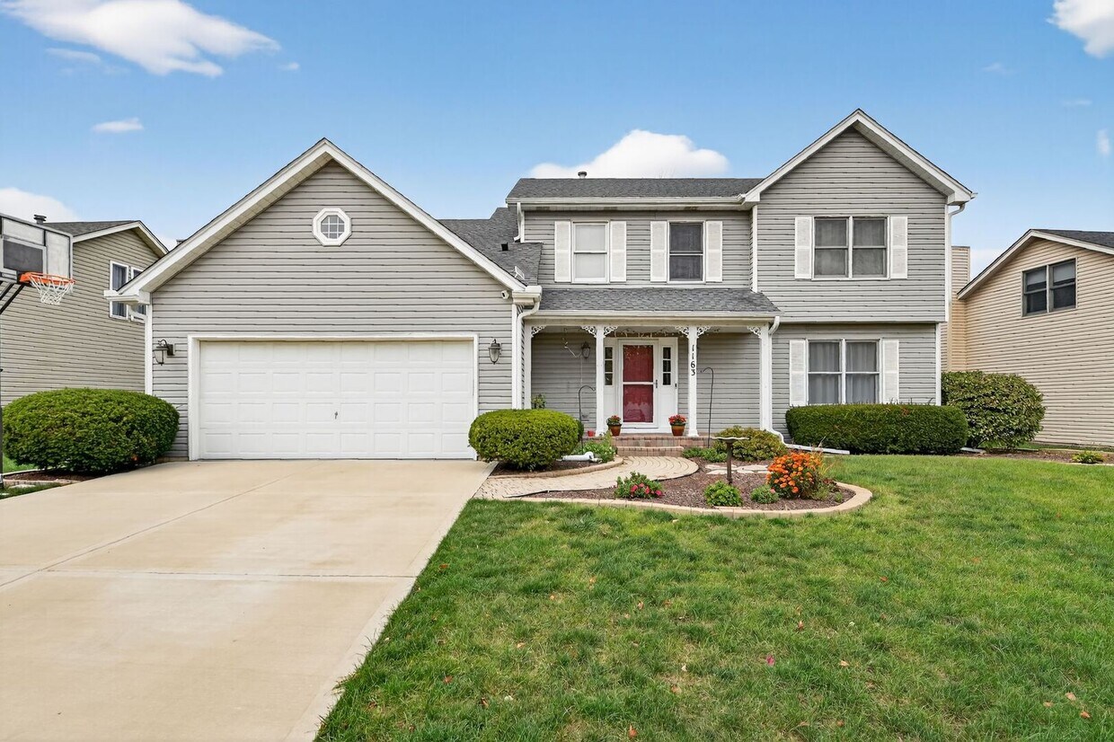 Primary Photo - 1163 Shoreline Dr