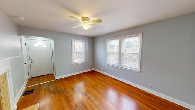 Foto del edificio - 1040 E Gates St