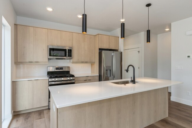 Foto del edificio - 1724 Hamilton St SW