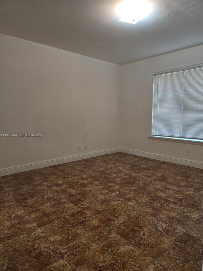 Building Photo - 9501 SW 138th Pl