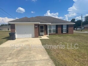 Building Photo - 125 Village Pl
